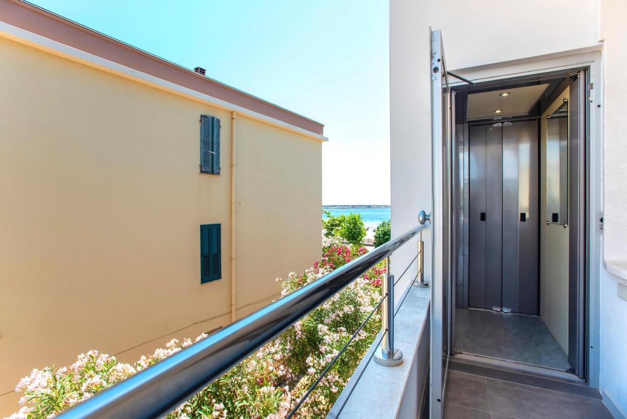 Nura'S - Apartment Al Mare Sea Front アルゲーロ エクステリア 写真