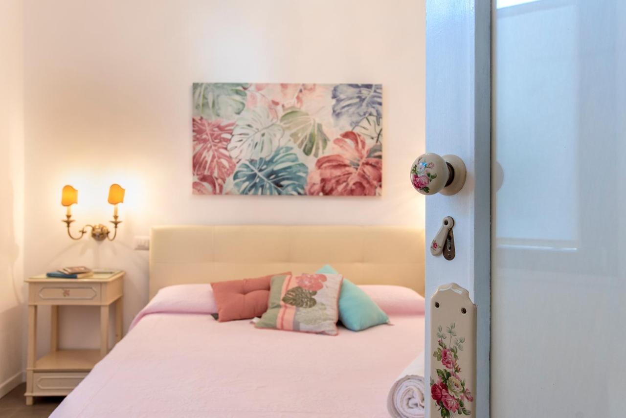 Nura'S - Apartment Al Mare Sea Front アルゲーロ エクステリア 写真